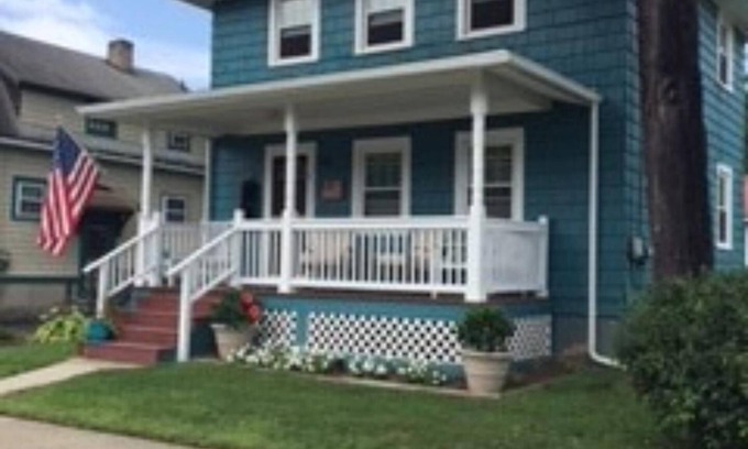 Hammondsport Casa | Curtis Traditional Home en el corazón de Hammondsport