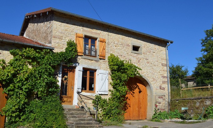 Tignecourt Casa | casa de vacaciones tradicional, familiar y apta para animales m. convertido. Jardín y terraza