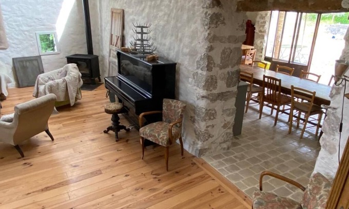 Sahune Otro | Traditional, family-run Provencal farmhouse