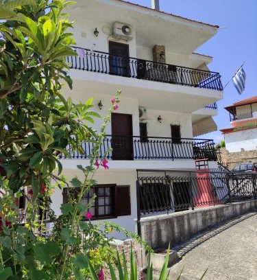 Neos Marmaras Apartamento | Traditional Guest House