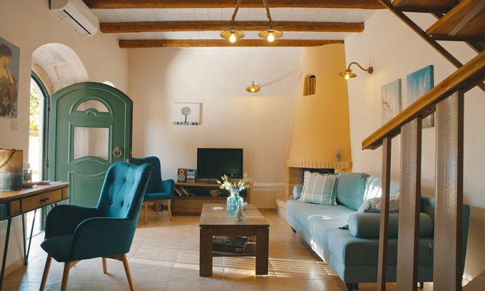 Plaka Casa | TRADITIONAL HOUSE
