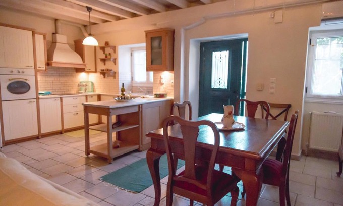 Vassiliki Casa | Traditional House in the Centre of Vasiliki