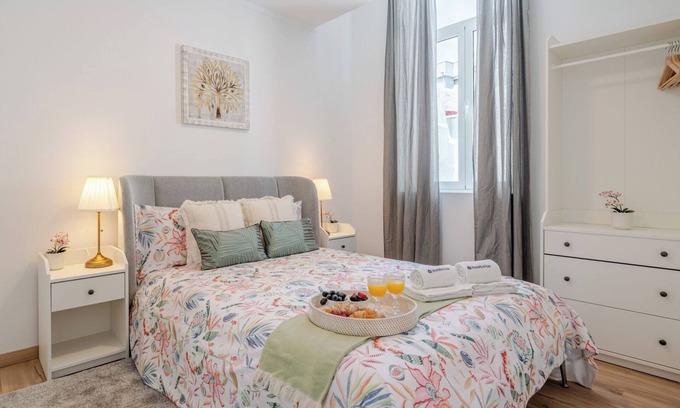Ramalde Casa | HostWise - Traditional House with Terrace