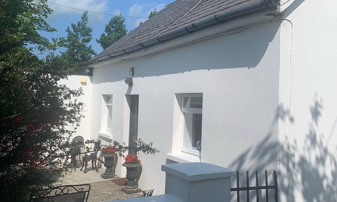 Athea Cabaña | Traditional Irish Cottage - close to The Wild Atlantic Way