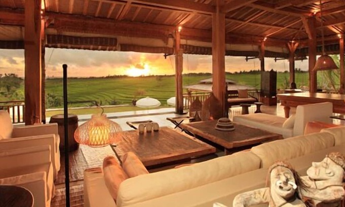 East Selemadeg Villa | Villa Joglo tradicional de 5 hab. Con vista al mar