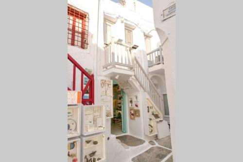 Little Venice Apartamento | Traditional Myconian Studio in the heart of Chora