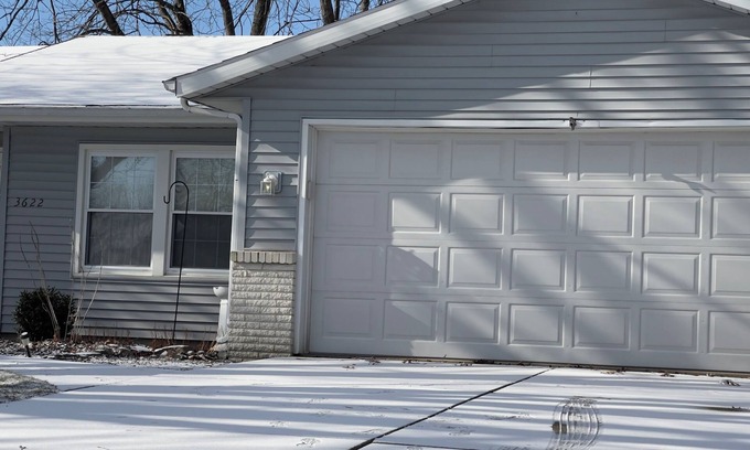Saint Marys  Allen County Casa | Traditional Ranch house, SW Fort Wayne 3 Bed, 2 Full Bath, Sleeps 7+