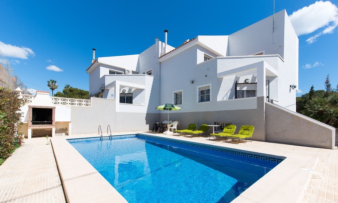 San Juan de Alicante Villa | Desinfeccion certificada y servicios de entrega a domicilio