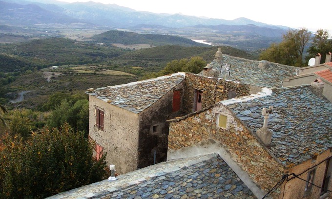 Olmeta-di-Tuda Casa | casa de pueblo de piedra tradicional