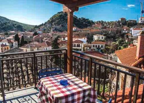Kontias Casa | Traditional stone-built house with great view