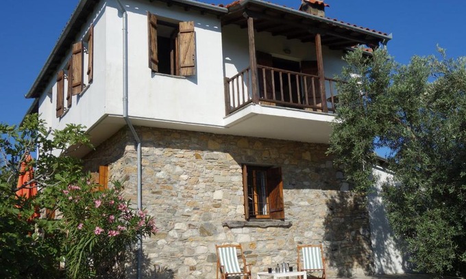 Xinovrisi Casa | Traditional Stonehouse