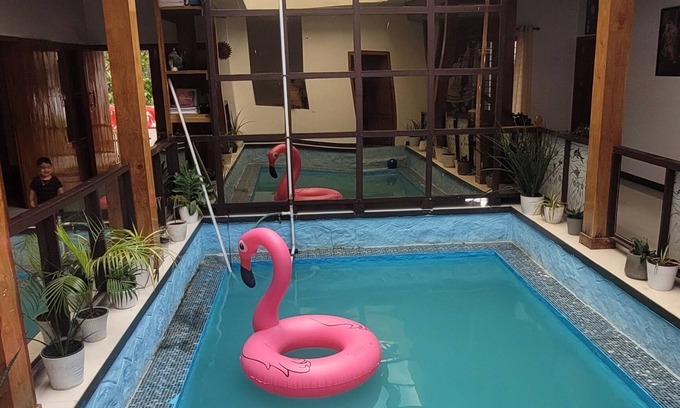 Chirayinkil Complejo | Traditional style resort with inside private swimming Pool