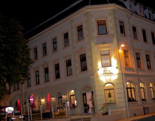 Riesa Casa | Traditionsgasthaus Goldener Löwe Riesa Restaurant & Pension