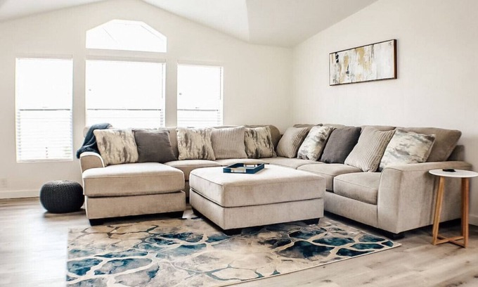 Moab South Valley Casa | "Trail Leader" Newly Remodeled Single Family Home