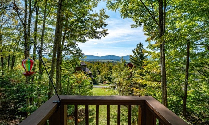Davis Casa | Trail Magic - 57 Mountain Laurel Lane