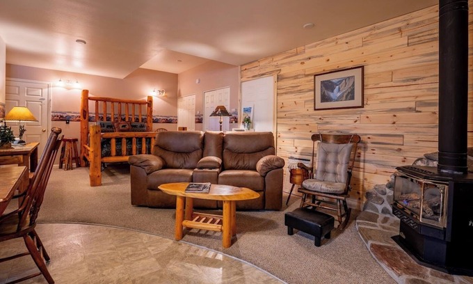 Cody Apartamento | ¡NUEVO! Retiro de River's Edge