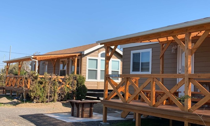 Asahi Alquiler De RV | Trailer cabin Bedding included for up to 2 people / Asahi City Chiba