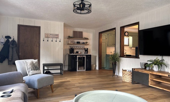 St. Helen Casa | Trailing with a Twist