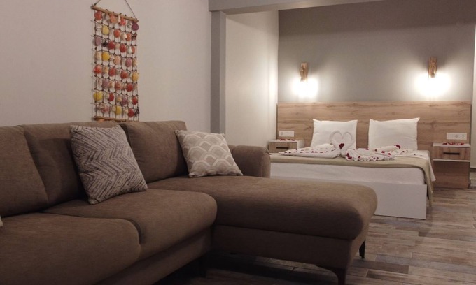 Bozburun Hotel | Trakheıa restaurant& butik otel