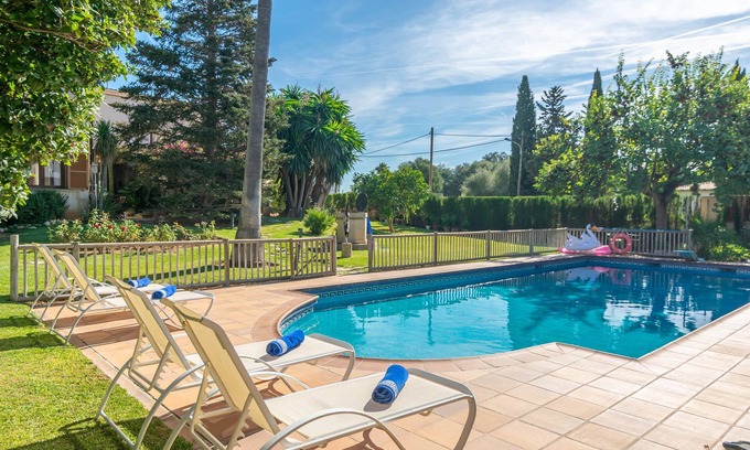 Lloseta Villa | TRAMONTANA - Fabulosa casa con piscina privada a los pies de las montañas. Wifi gratis.