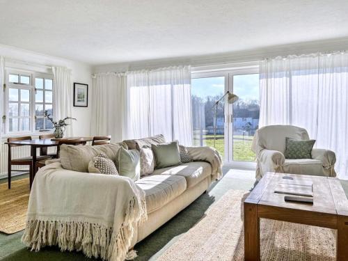 Piltdown Casa | Tranquil 2-Bed Nature Cottage with Free Parking