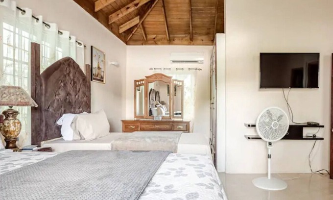 Camperdown Casa | Tranquil 2 Bedroom Townhouse