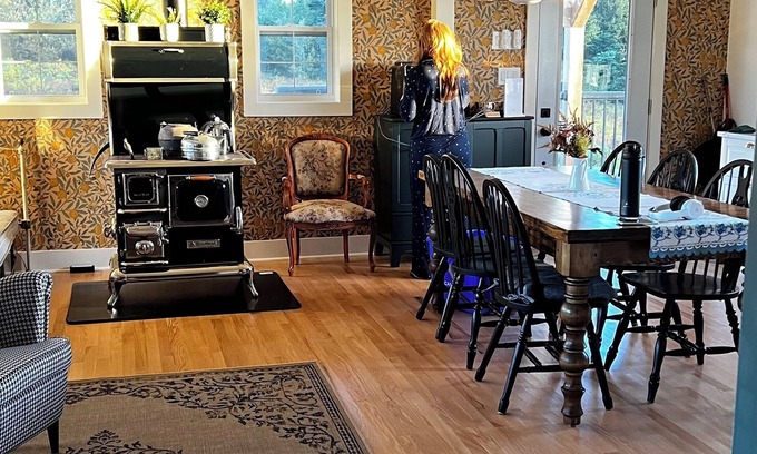 Charlotte's Shore Otro | Tranquil 3-bedroom farmhouse
