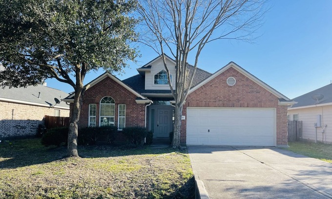 Porter Casa | Tranquil 3-bedroom house with AC in charming Porter - IAH