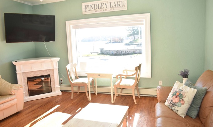 Findley Lake Casa | Tranquil 3-bedroom house with AC in Findley Lake