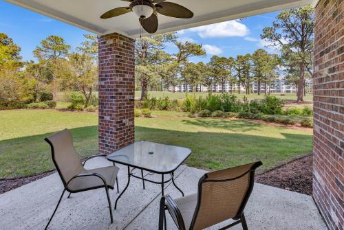 Central Myrtle Beach Apartamento | Tranquil 3BR Condo in Magnolia Pointe near Myrtlewood Golf Resort