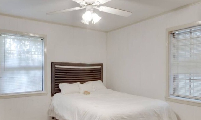 Jackson Casa | Tranquil 4-bedroom house in Jackson with fitness room and WiFi