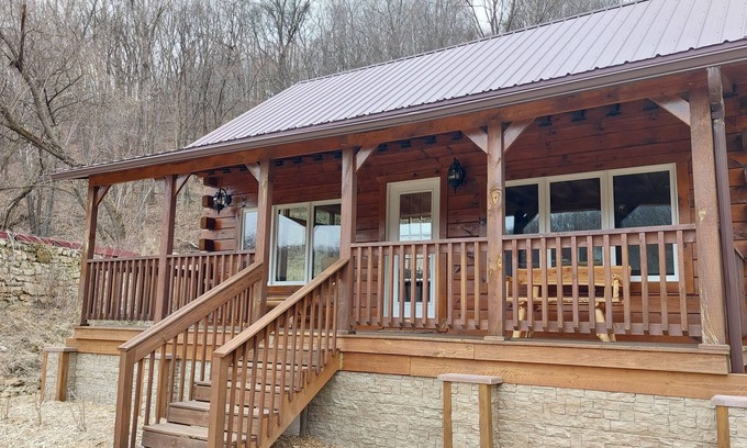 Ontario Cabina | Tranquil Amish-built cabin near Wildcat State Park