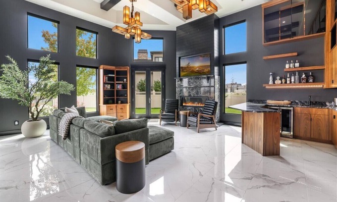 Twin Falls Casa | Tranquil and Dramatic house on the Rim of the Snake River Canyon