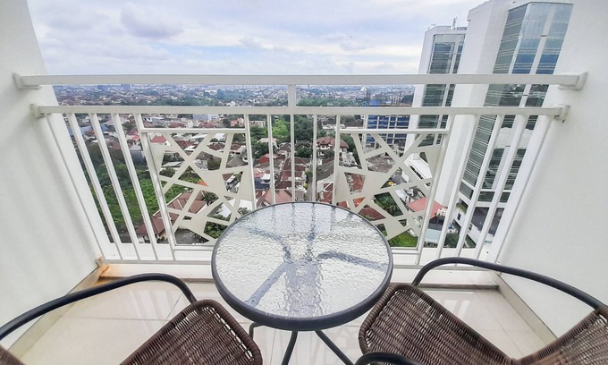 Mlati Apartamento | Tranquil And Modern Studio At Mataram City Apartment