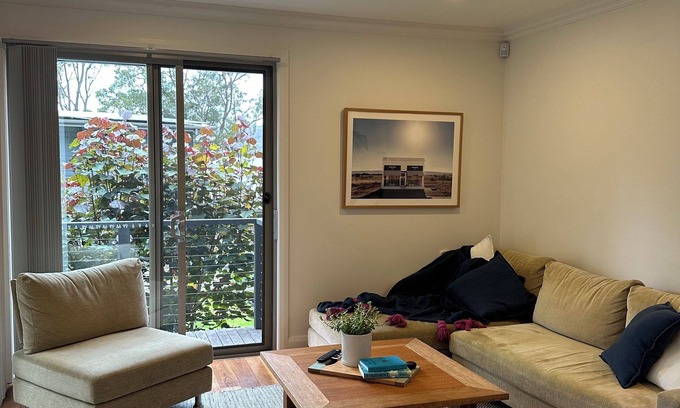 Church Point Cabaña | Tranquil Beach Cottage with some view over the gorgeous Pittwater