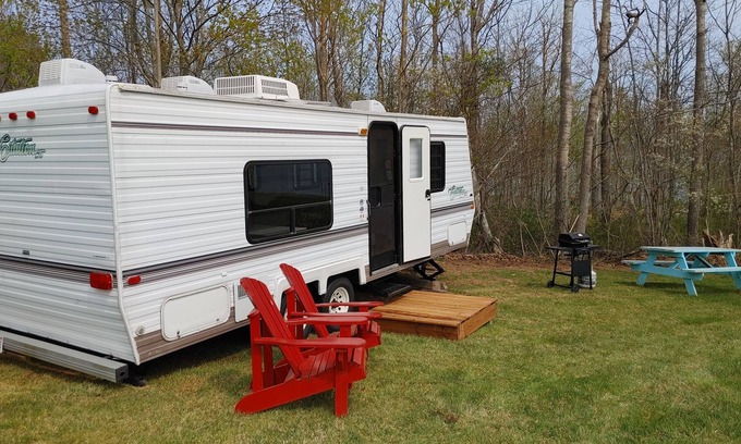 Port Wade Casa | Tranquil Camper with a View