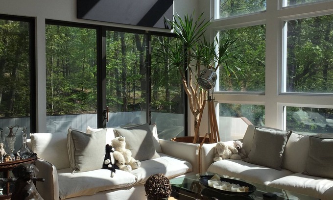 Mount Kisco Casa | Tranquilo Country Contemporáneo