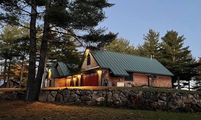 Cornville Casa | Tranquil country home retreat in Maine.