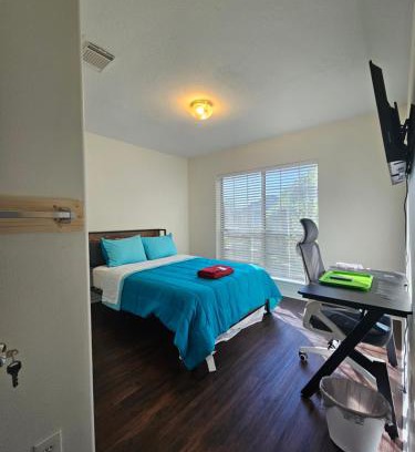 Stafford Casa | Tranquil Cozy Guest House with Kitchen Beautiful
