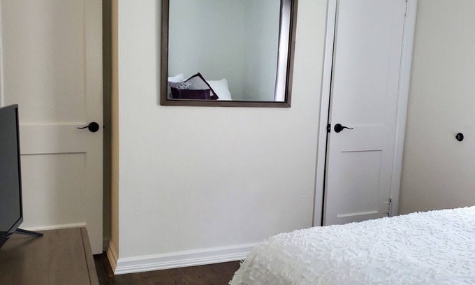 Lafayette Casa | Tranquil Cozy Retreat - Centrally Located