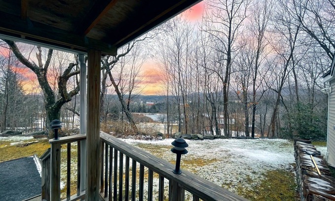 Jewett Casa | Tranquil Cozy Retreat: Views, Brook, Fire Pit, Ski, Hunter, Windham
