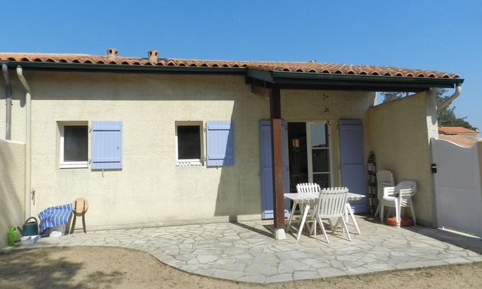 Saint-Trojan-les-Bains Casa | Escape Tranquila: Casa con Jardín Privado, a 150m del Bosque y a 20min de la Playa