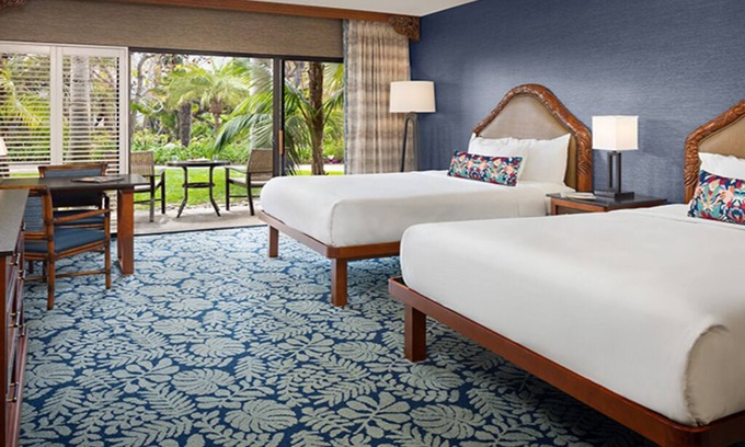 Crown Point Hotel | Tranquil Garden Room with 2 Queen Beds