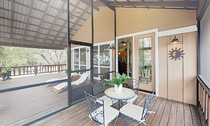 Dripping Springs Cabina | Tranquil “Interlude Cottage” on 20 Acres w/ Seasonal Creek
