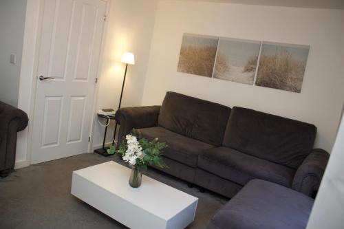 Walsall Casa | Tranquil Nest