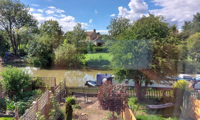Blisworth Apartamento | Tranquil Northampton Retreat
