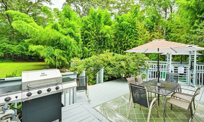 Hauppauge Casa | Tranquil & Pet-Friendly Estate on Long Island!