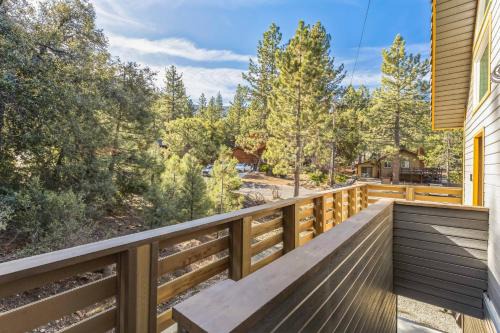 Pine Mountain Club Casa | Tranquil Pine Mountain Retreat cabin