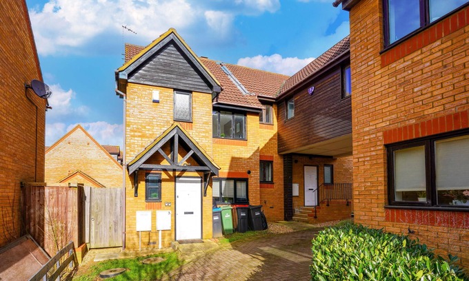 Milton Keynes Casa | Tranquil Retreat in Milton Keynes