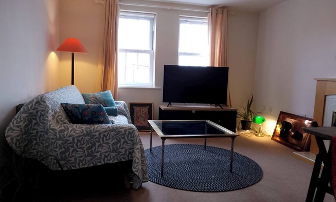 Ely Apartamento | Tranquil Retreat in Ely City Center